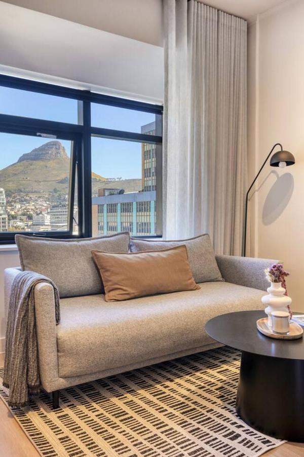 Luxury Mountain View At The Tokyo- 12th Floor No Loadshedding *
